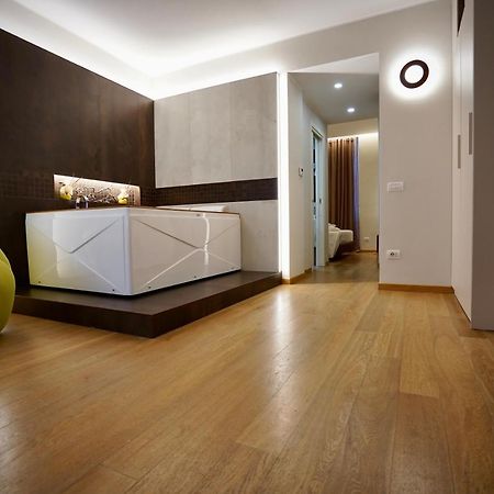 Arbiter Suite Milano Bagian luar foto