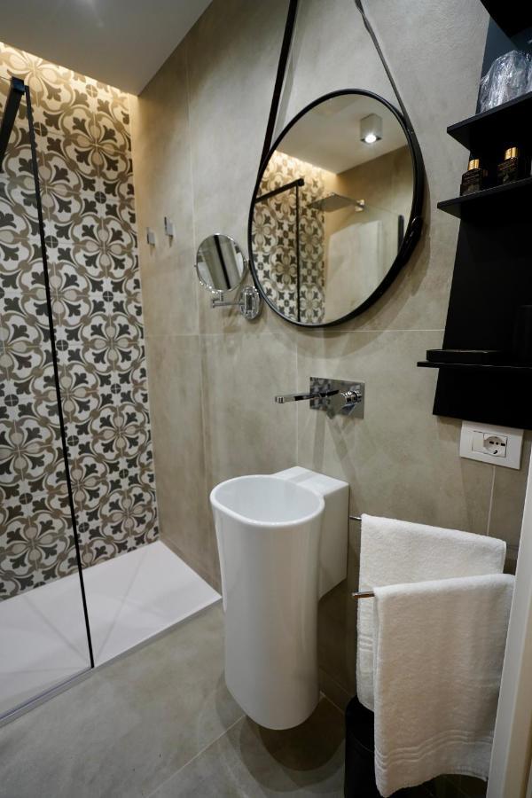Arbiter Suite Milano Bagian luar foto